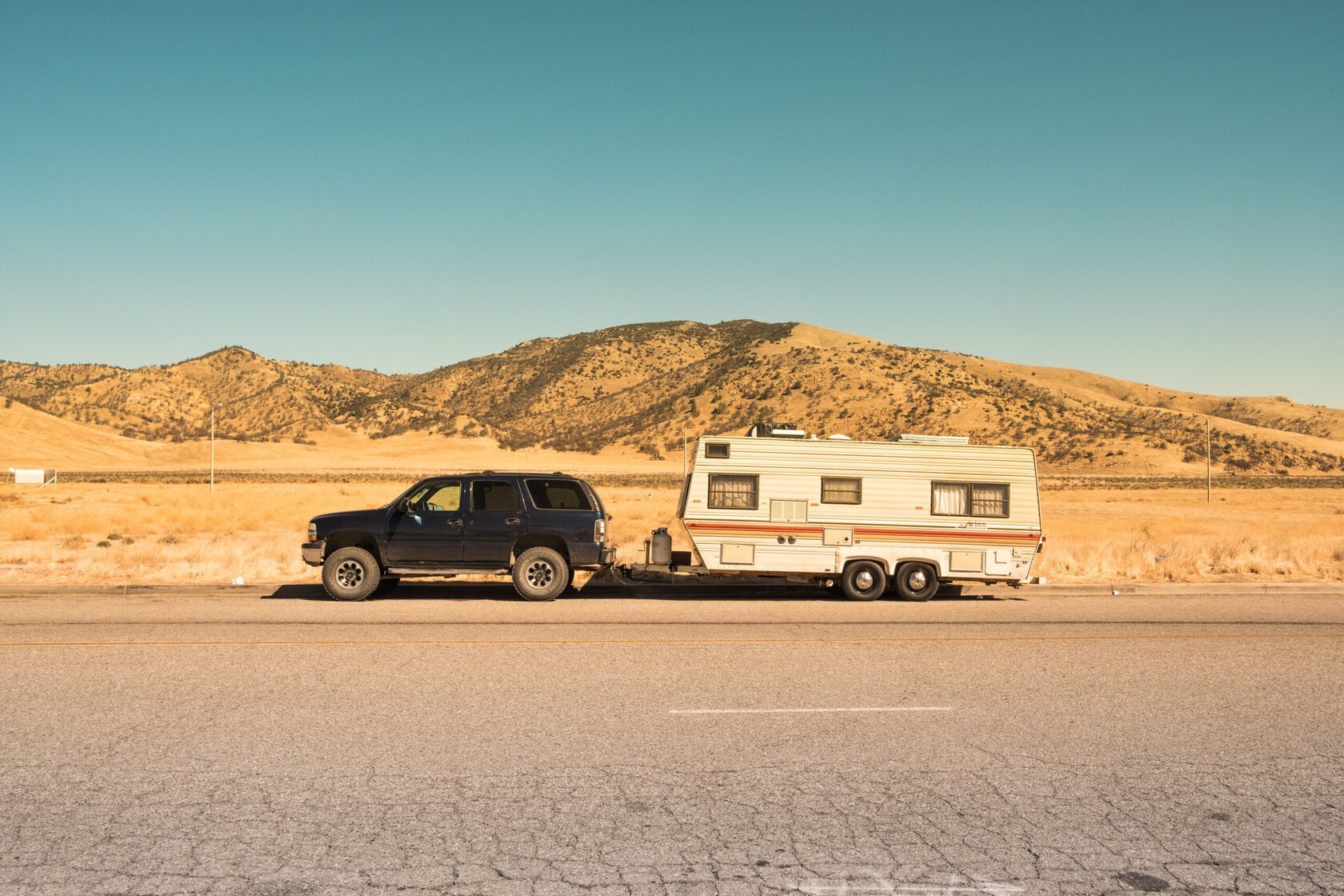 How High Off the Ground Should a Trailer Hitch Be?