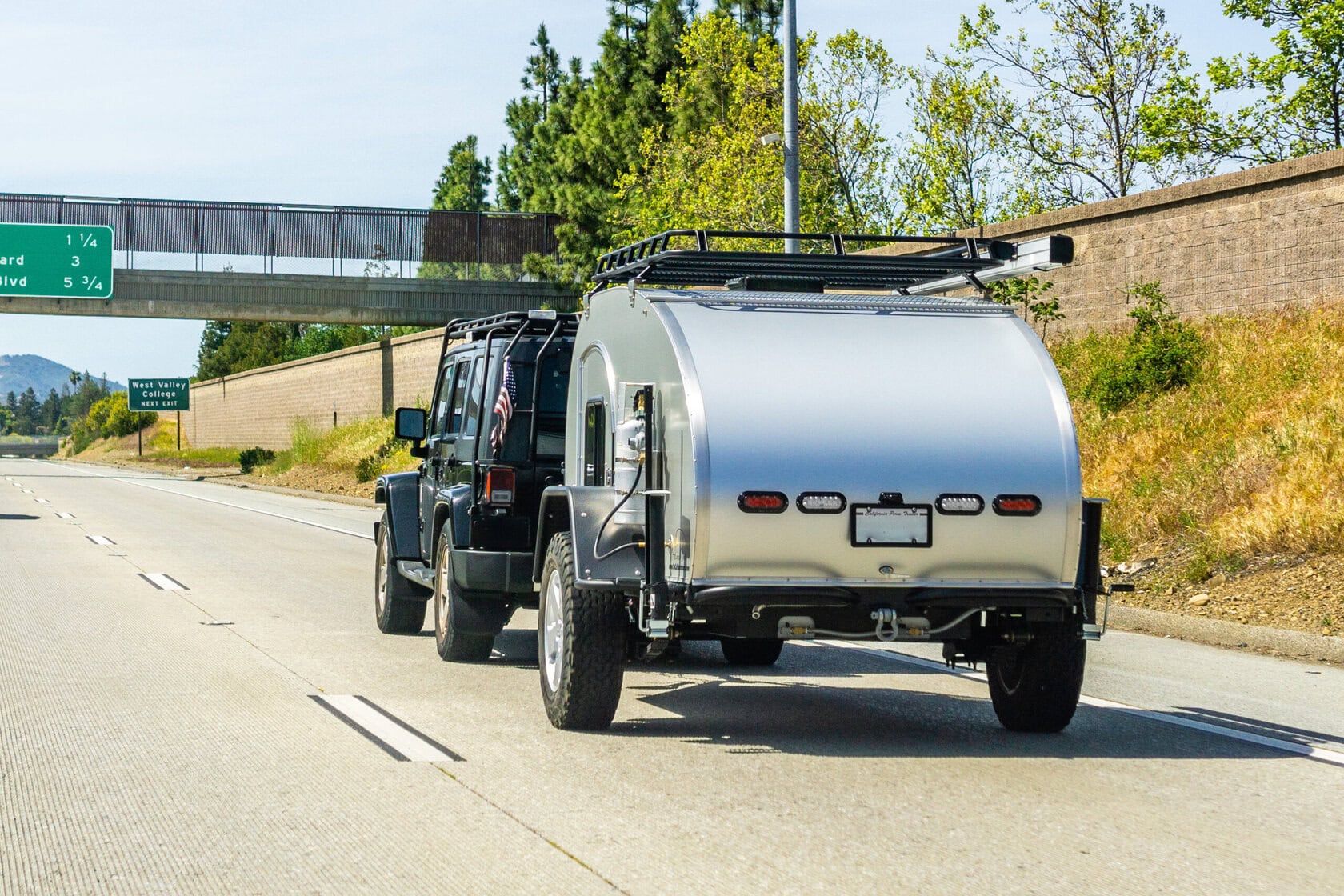 Essential Tools to Keep in Your Vehicle for Hitch Maintenance