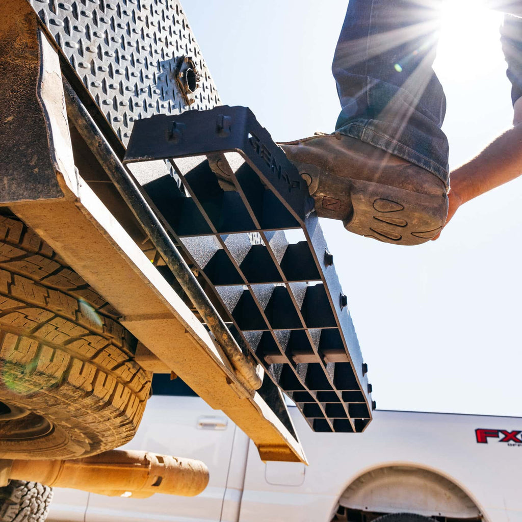 PHANTOM Heavy-Duty Serrated XL Step